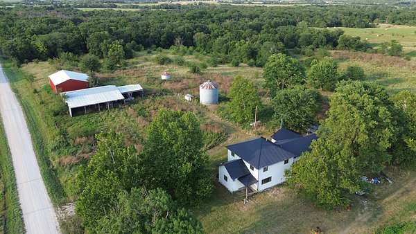 7 Acres of Land with Home for Sale in Keosauqua, Iowa