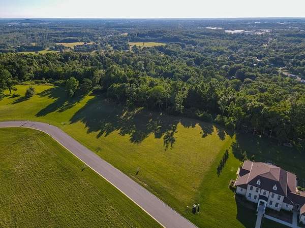 0.95 Acres of Residential Land for Sale in Cookeville, Tennessee