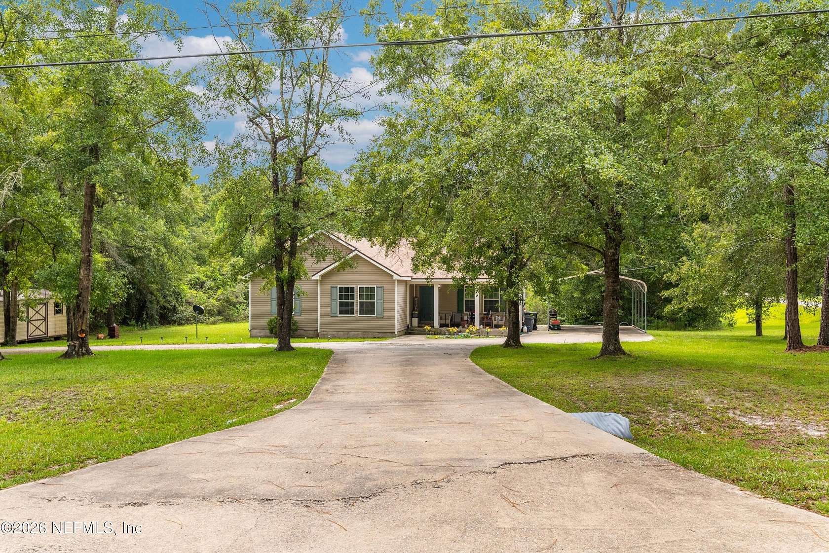 1.72 Acres of Land with Home for Sale in Middleburg, Florida