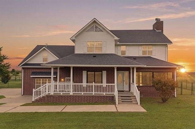 12 Acres of Land with Home for Sale in Morris, Oklahoma