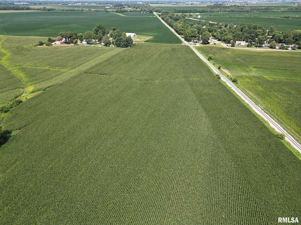 259 Acres of Agricultural Land for Sale in Lincoln, Illinois
