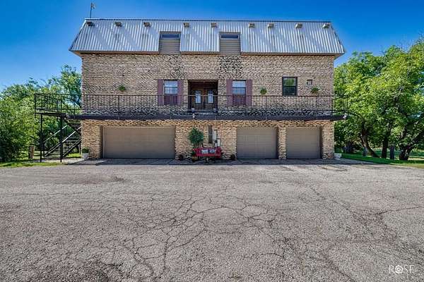 15 Acres of Land with Home for Sale in San Angelo, Texas