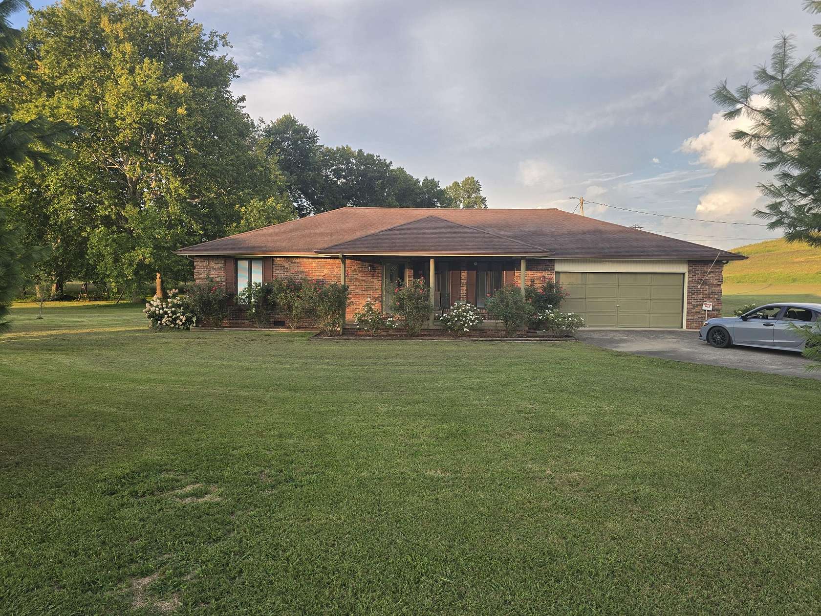 2.37 Acres of Land with Home for Sale in Williamsburg, Kentucky