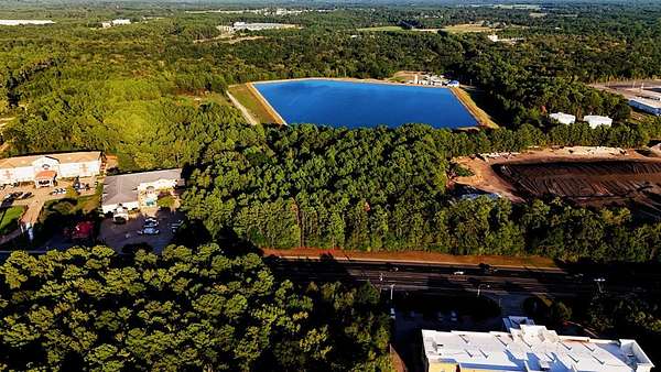 7.9 Acres of Commercial Land for Sale in Kilgore, Texas