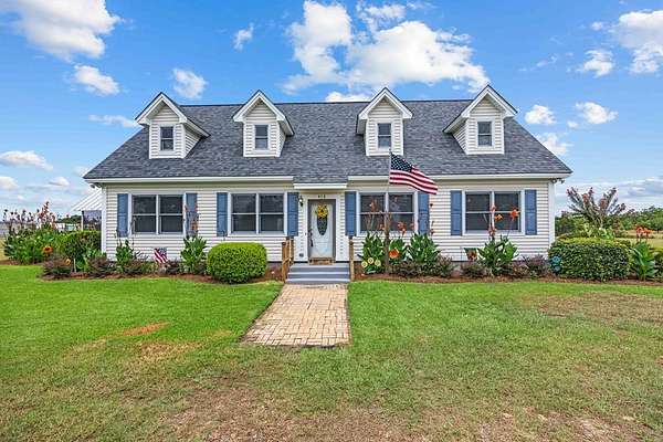 4.1 Acres of Land with Home for Sale in Ray City, Georgia