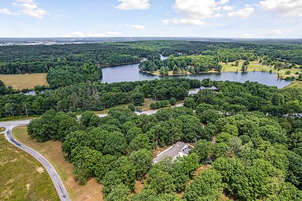 485 Acres of Mixed-Use Land for Sale in Crossville, Tennessee
