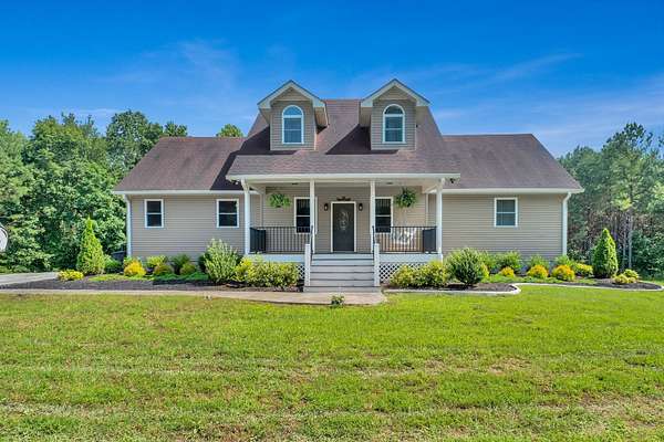 12 Acres of Recreational Land with Home for Sale in Summertown, Tennessee