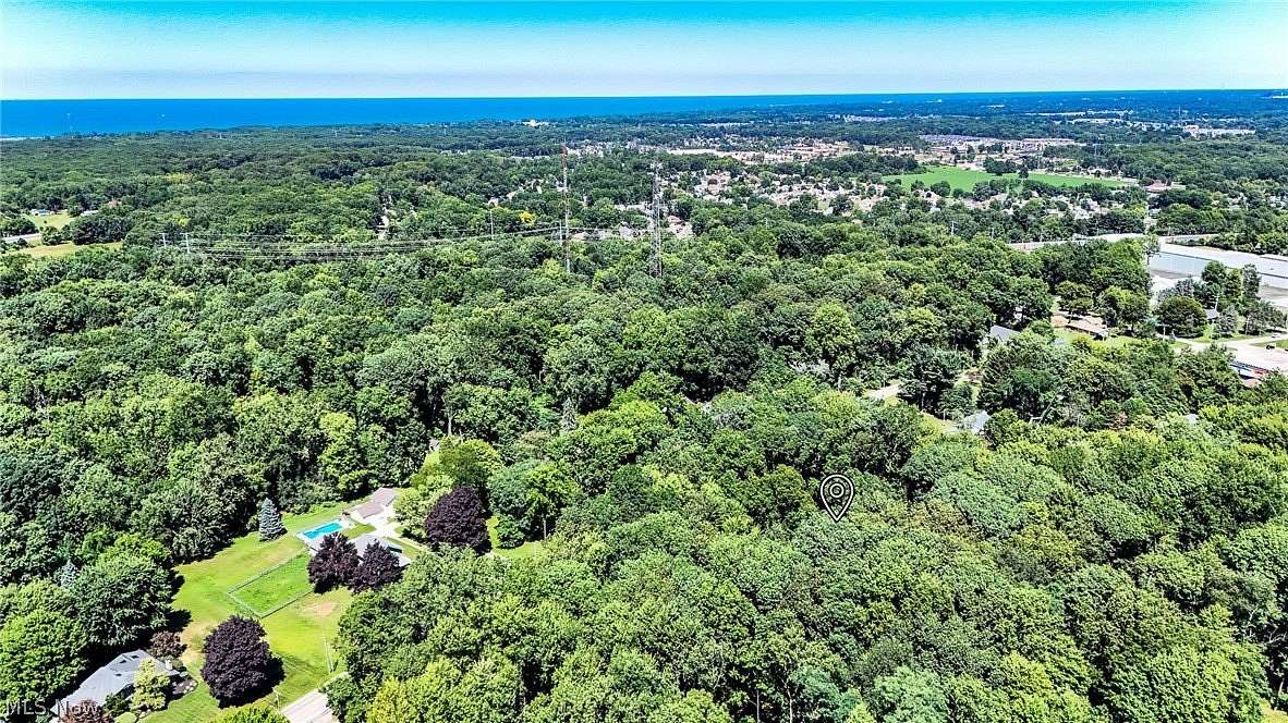 1.25 Acres of Residential Land for Sale in Amherst, Ohio