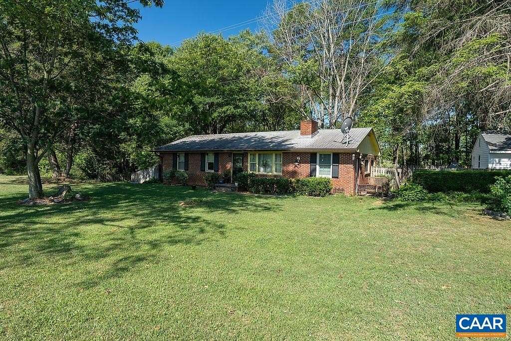 2 Acres of Land with Home for Sale in Scottsville, Virginia