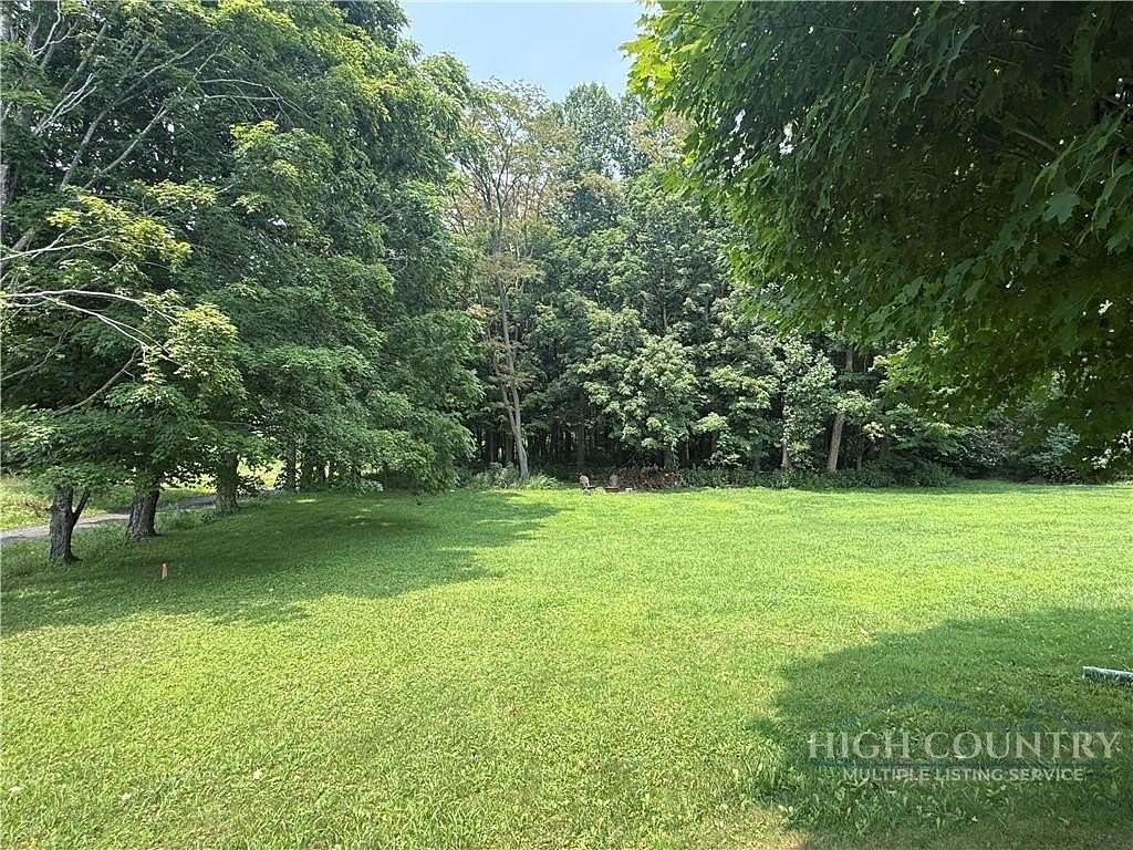 1 Acre of Land for Sale in Jefferson, North Carolina