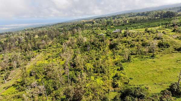 20 Acres of Agricultural & Residential Land for Sale in Holualoa, Hawaii