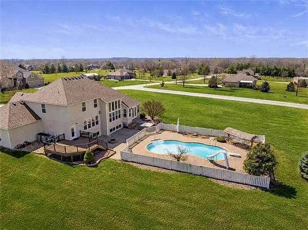 3.1 Acres of Land with Home for Sale in Lee's Summit, Missouri