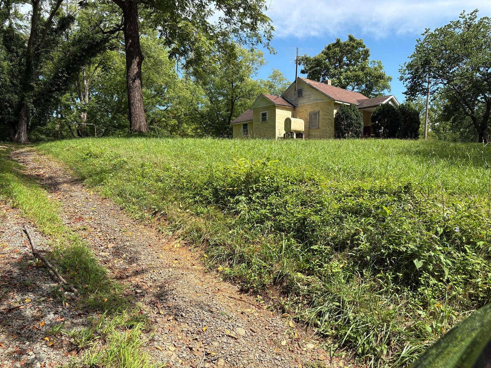 3 Acres of Residential Land for Sale in Aldie, Virginia
