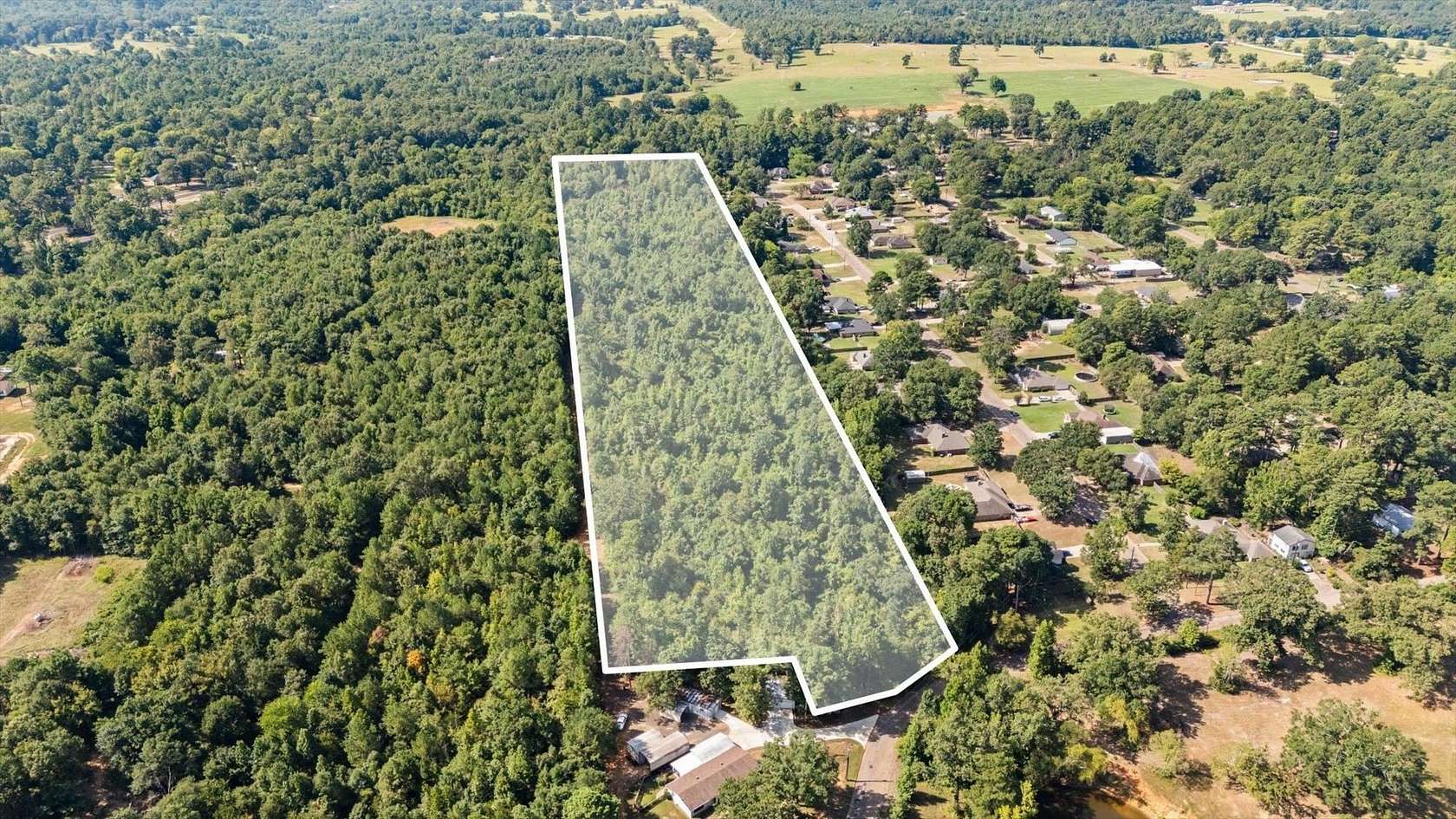 14.1 Acres of Recreational & Residential Land for Sale in Gladewater, Texas