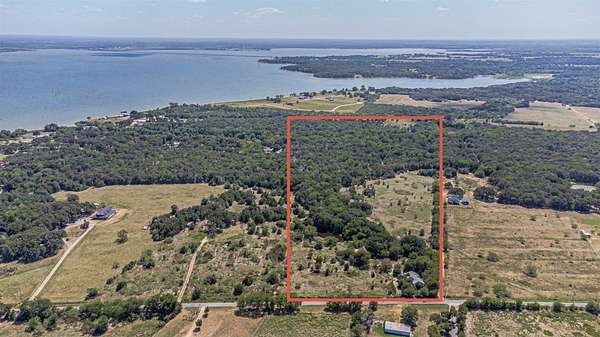 30 Acres of Recreational & Residential Land for Sale in Corsicana, Texas