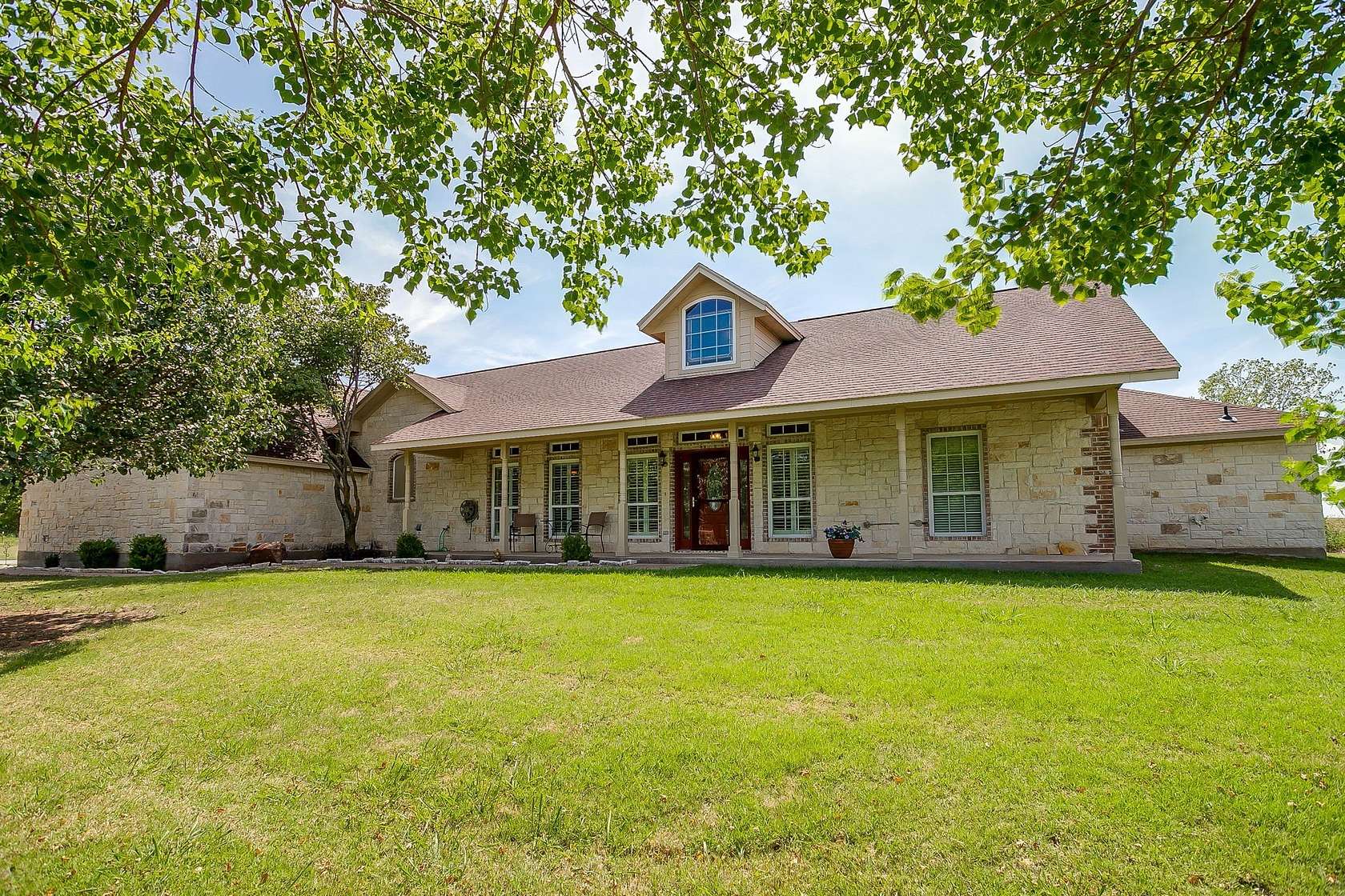 2.8 Acres of Land with Home for Sale in Joshua, Texas