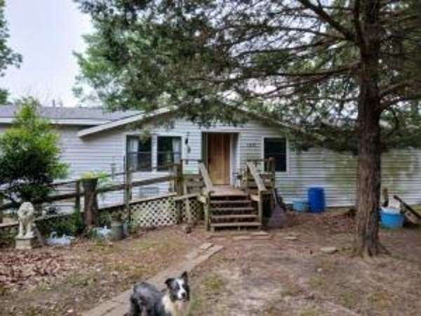 2.59 Acres of Land with Home for Sale in Eustace, Texas