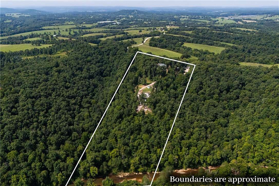 16.7 Acres of Land with Home for Sale in Huntsville, Arkansas