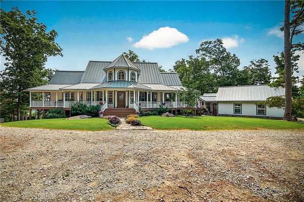 16.7 Acres of Land with Home for Sale in Huntsville, Arkansas