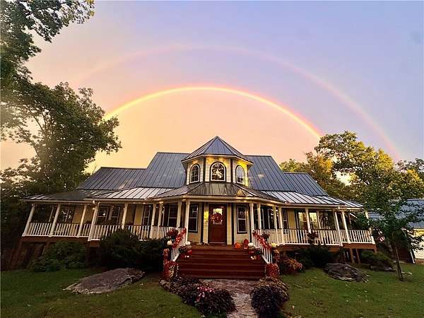 16.7 Acres of Land with Home for Sale in Huntsville, Arkansas