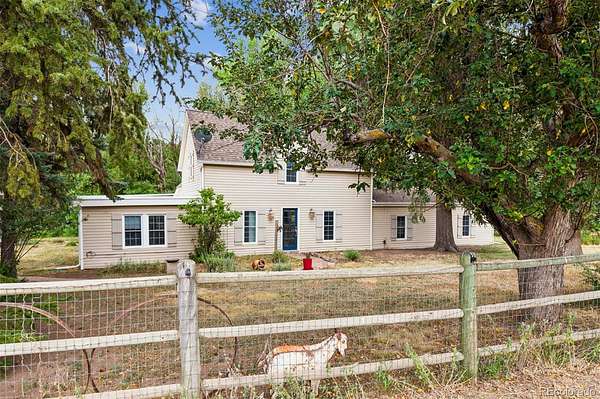 6.75 Acres of Land with Home for Sale in Sedalia, Colorado
