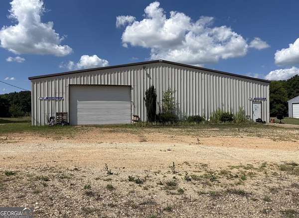 4 Acres of Improved Commercial Land for Sale in Dewy Rose, Georgia