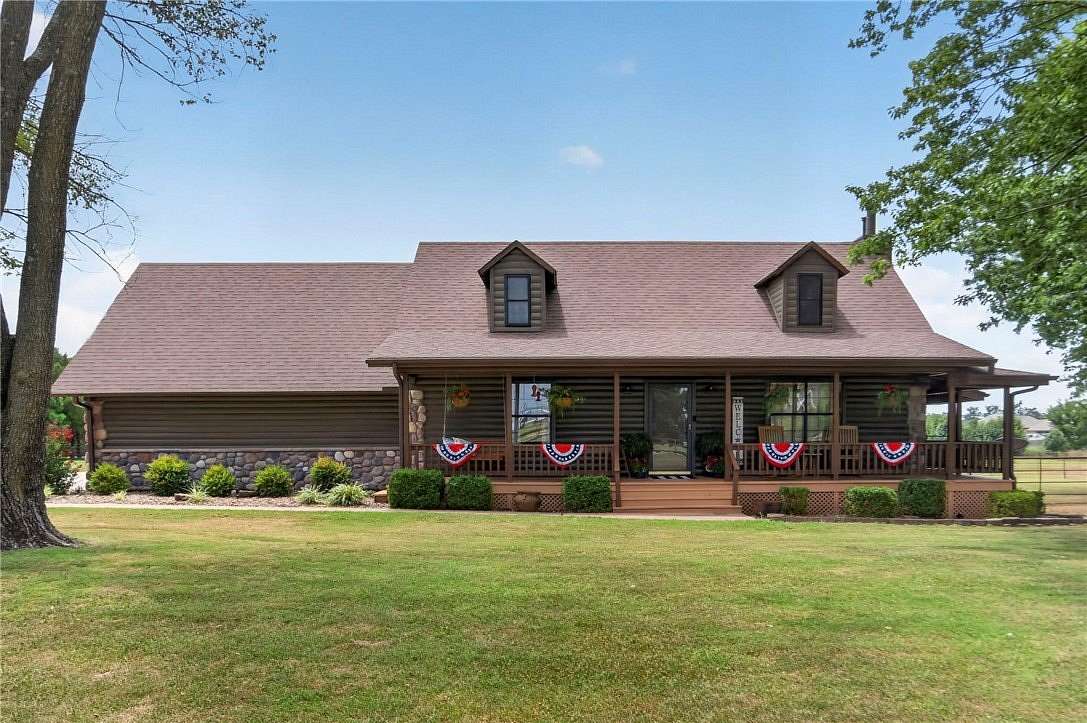 4.5 Acres of Land with Home for Sale in Fayetteville, Arkansas