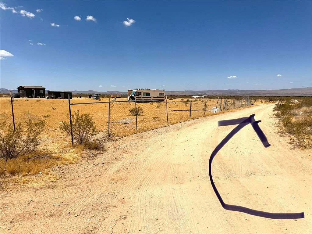 1.25 Acres of Residential Land for Sale in Dolan Springs, Arizona