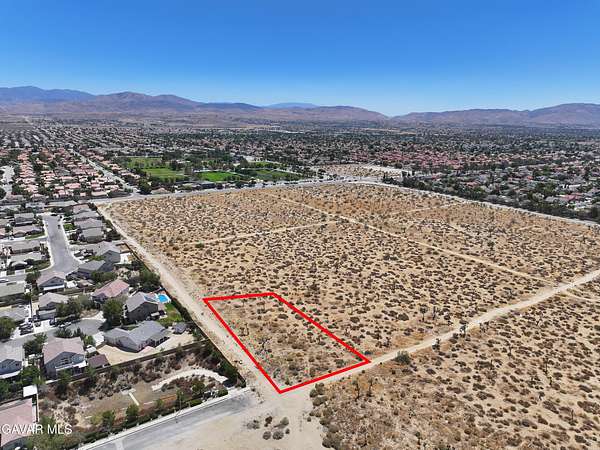 1 Acre of Land for Sale in Palmdale, California