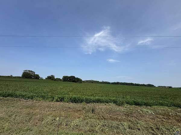 98.9 Acres of Land for Sale in Burlingame, Kansas