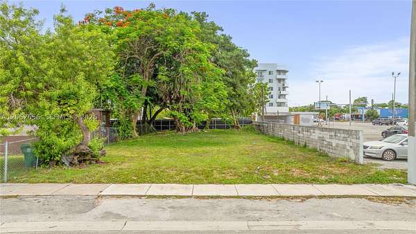 0.13 Acres of Land for Sale in Miami, Florida