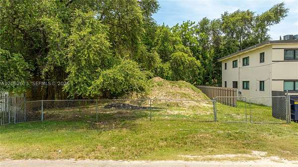 0.12 Acres of Land for Sale in Miami, Florida