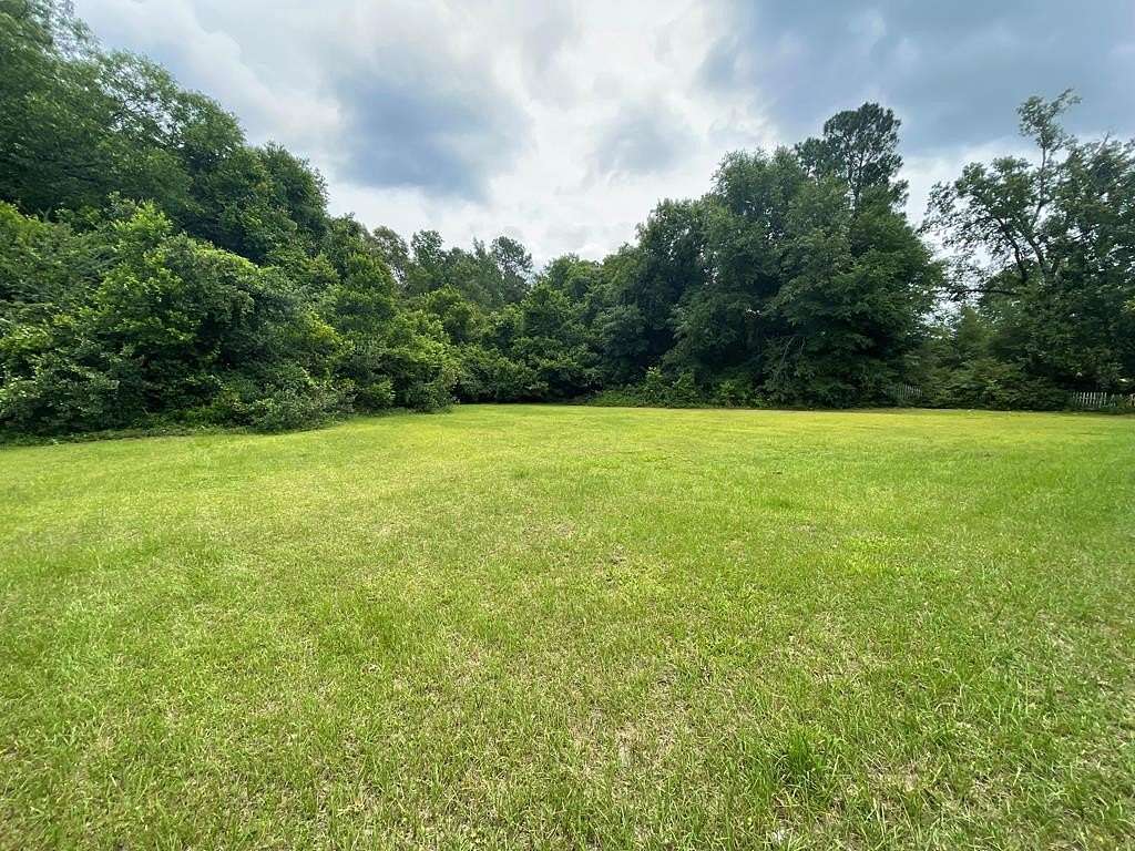1.6 Acres of Residential Land for Sale in Summerton, South Carolina