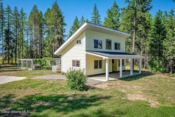 6.23 Acres of Land with Home for Sale in Bonners Ferry, Idaho