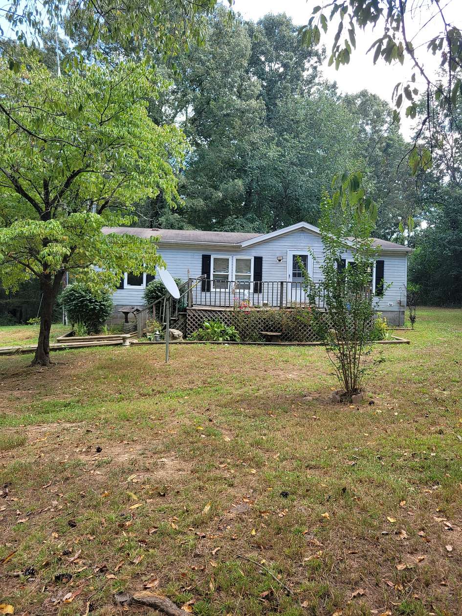 3.1 Acres of Land with Home for Sale in Winchester, Tennessee