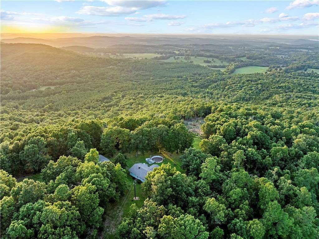 40 Acres of Land with Home for Sale in Yellville, Arkansas