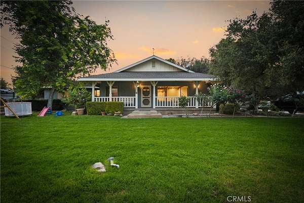 2.57 Acres of Land with Home for Sale in Agua Dulce, California