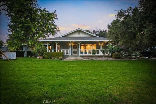 2.57 Acres of Land with Home for Sale in Agua Dulce, California