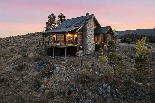 887 Acres of Land with Home for Sale in Hamilton, Montana