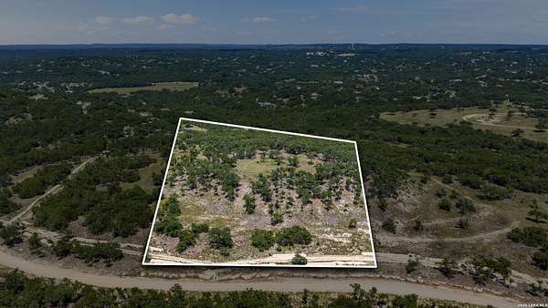 7 Acres of Land for Sale in Spring Branch, Texas