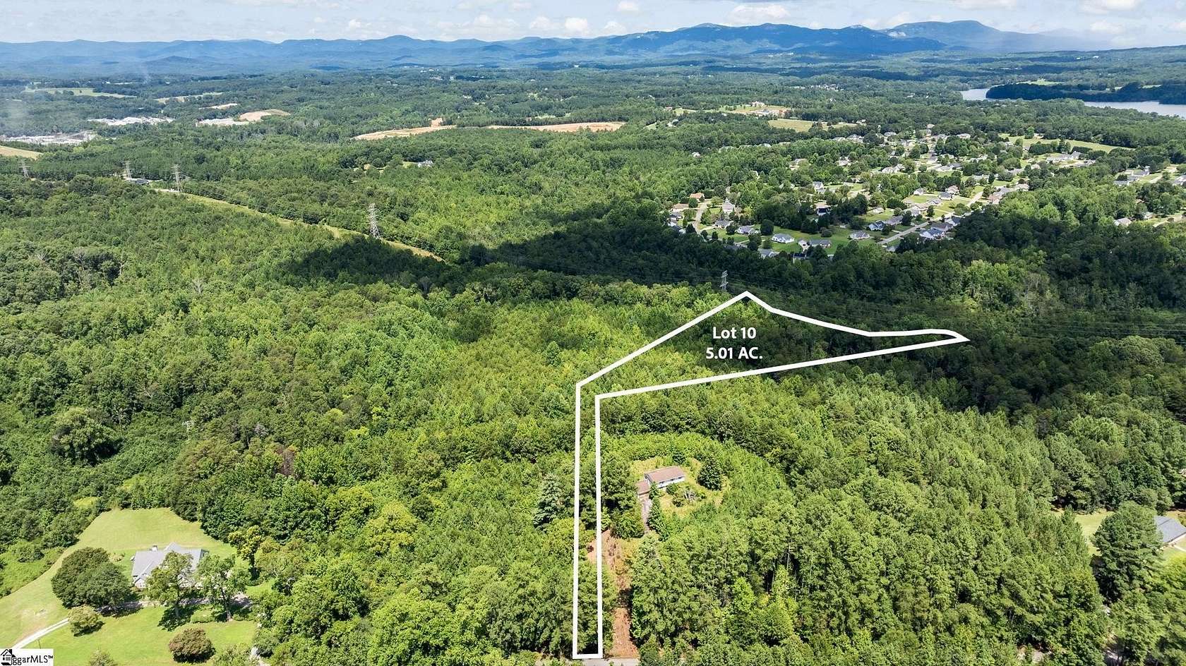 5 Acres of Residential Land for Sale in Taylors, South Carolina