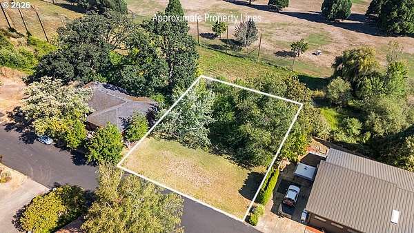 0.29 Acres of Residential Land for Sale in McMinnville, Oregon
