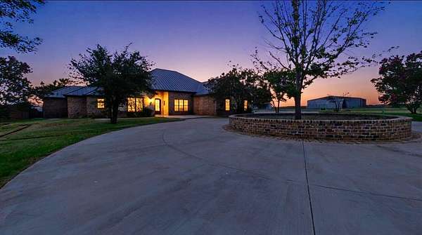 10.4 Acres of Land with Home for Sale in Lubbock, Texas