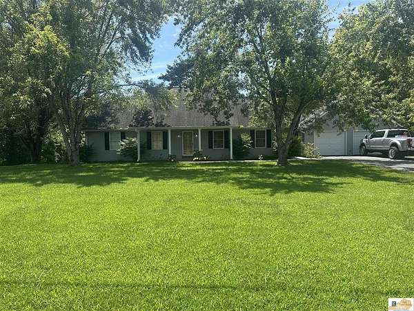 2 Acres of Land with Home for Sale in Tompkinsville, Kentucky