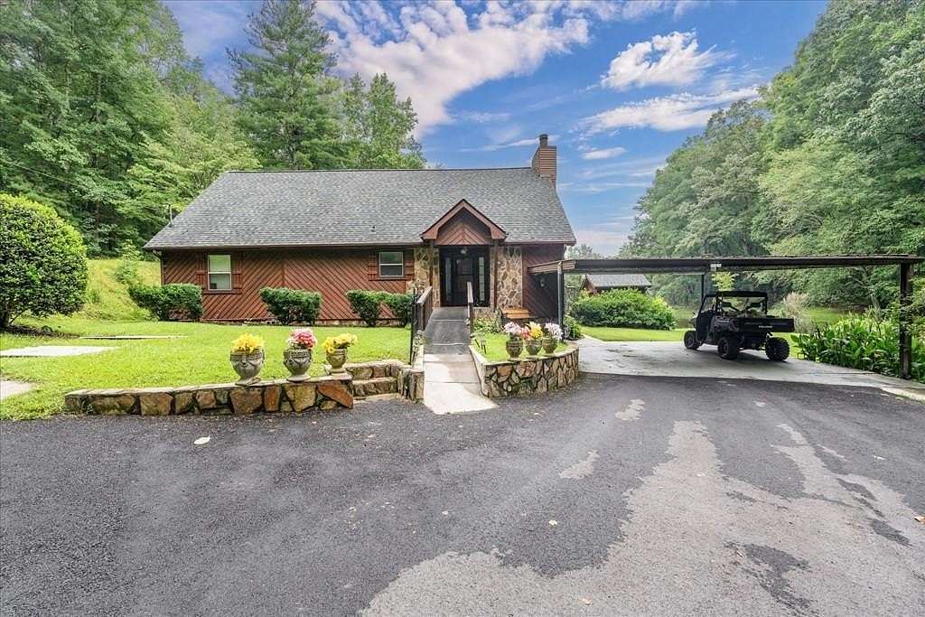 5 Acres of Land with Home for Sale in Douglasville, Georgia