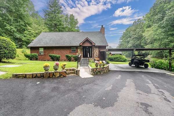 5 Acres of Land with Home for Sale in Douglasville, Georgia