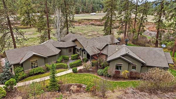 1.8 Acres of Land with Home for Lease in Spokane, Washington