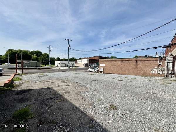 0.11 Acres of Mixed-Use Land for Auction in Athens, Tennessee