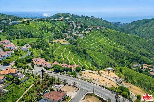 0.32 Acres of Residential Land for Sale in Pacific Palisades, California