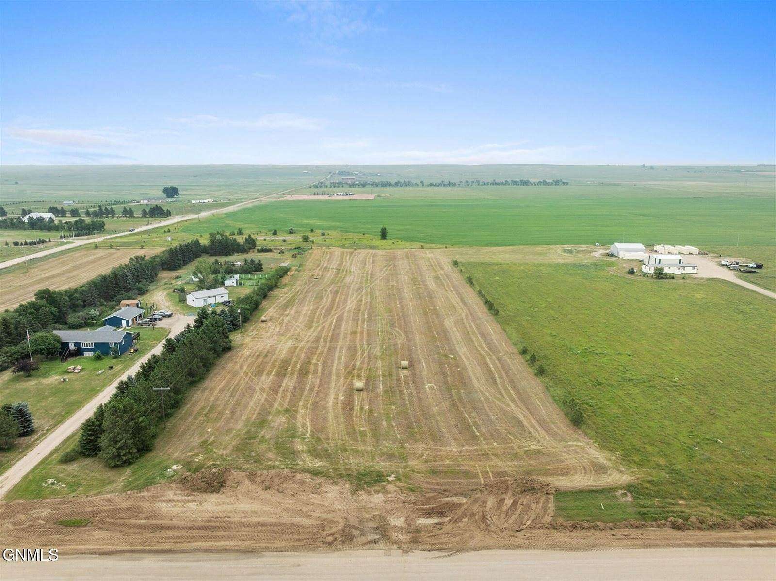 5 Acres of Residential Land for Sale in Williston, North Dakota